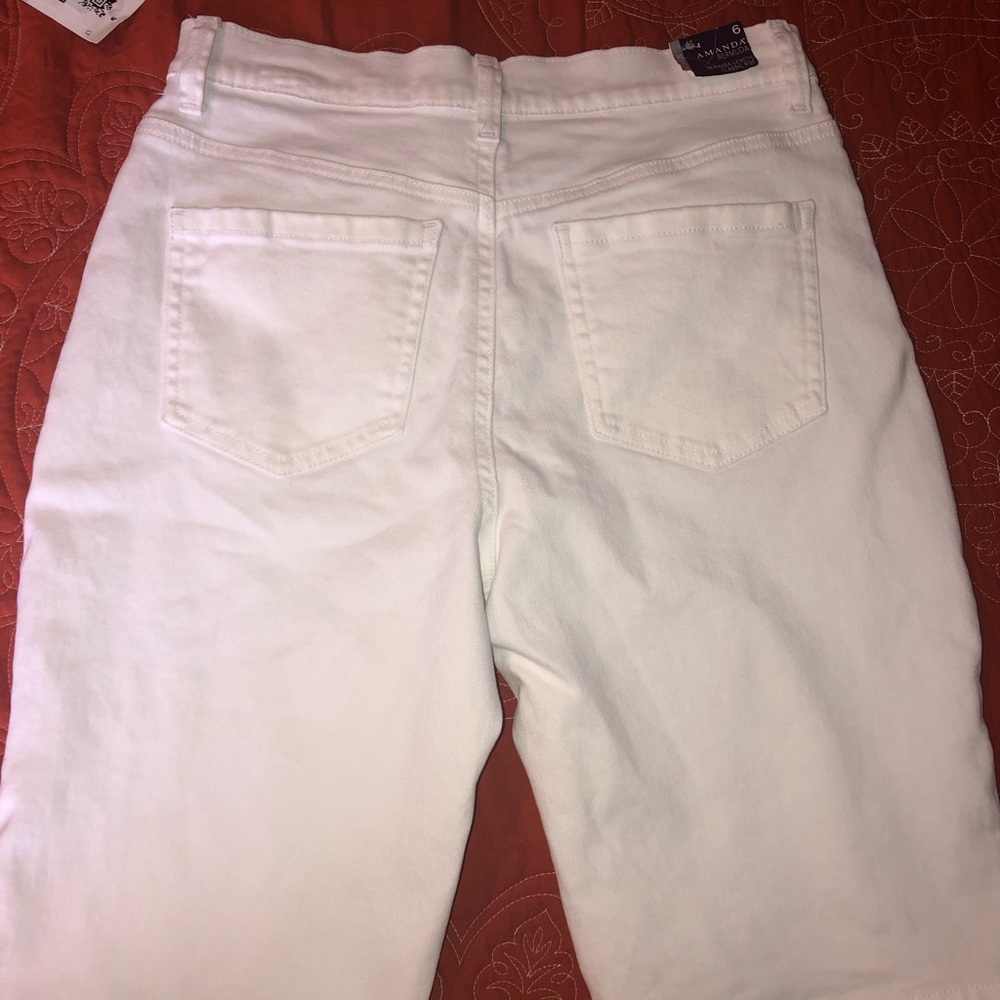 Gloria Vanderbilt Bermuda shorts( Amanda) classic rise